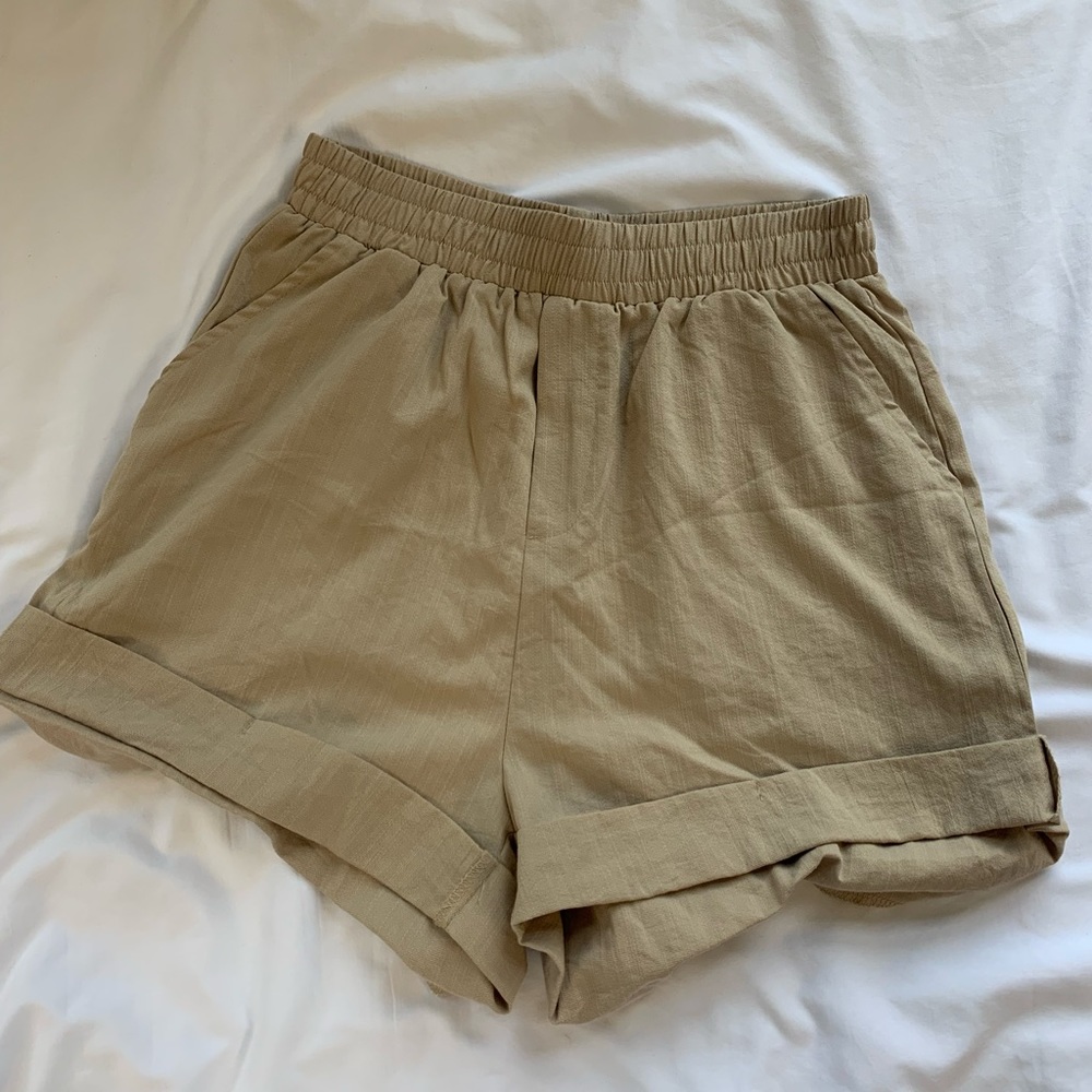 Linen shorts